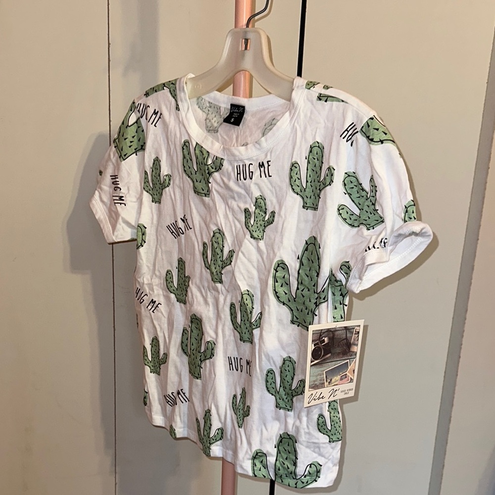 Vibe White and Green Cactus Print Short Sleeve Tee